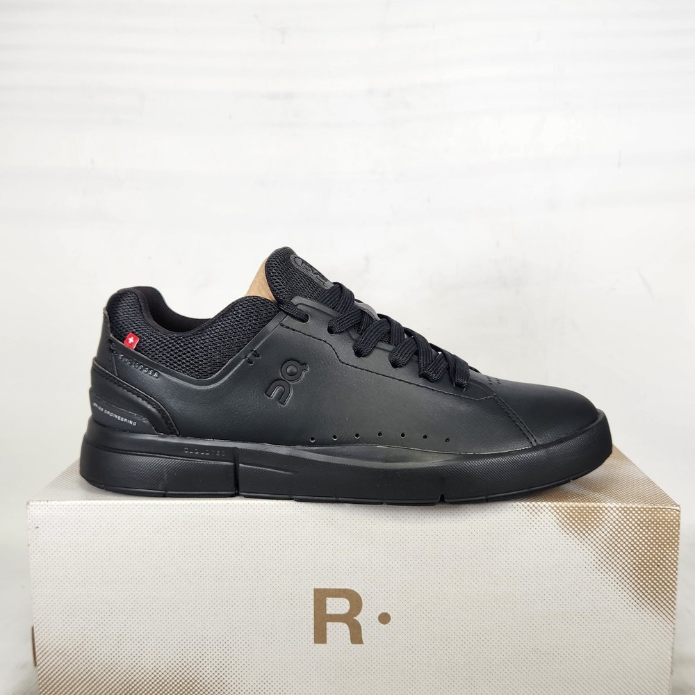 On The Roger Advantage Sneakers Women Size 9 All Black Tennis Inspired Shoes
